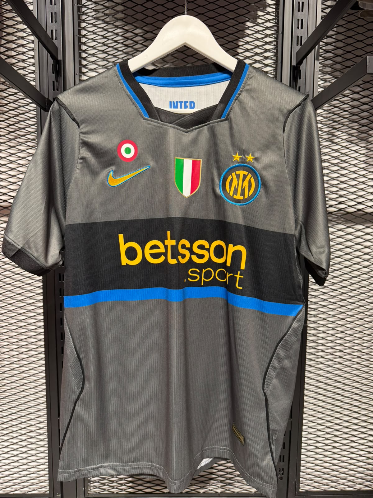 Inter third kit 26/27