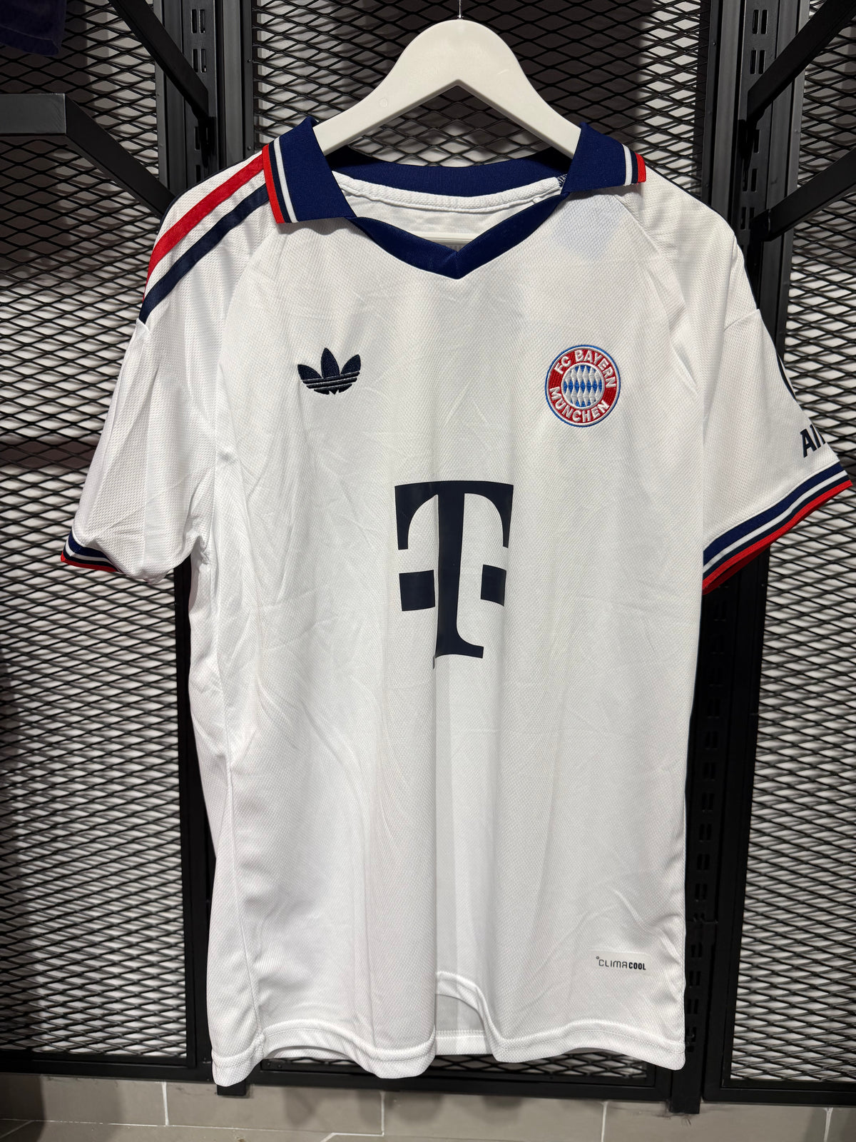 Bayern away 26/27