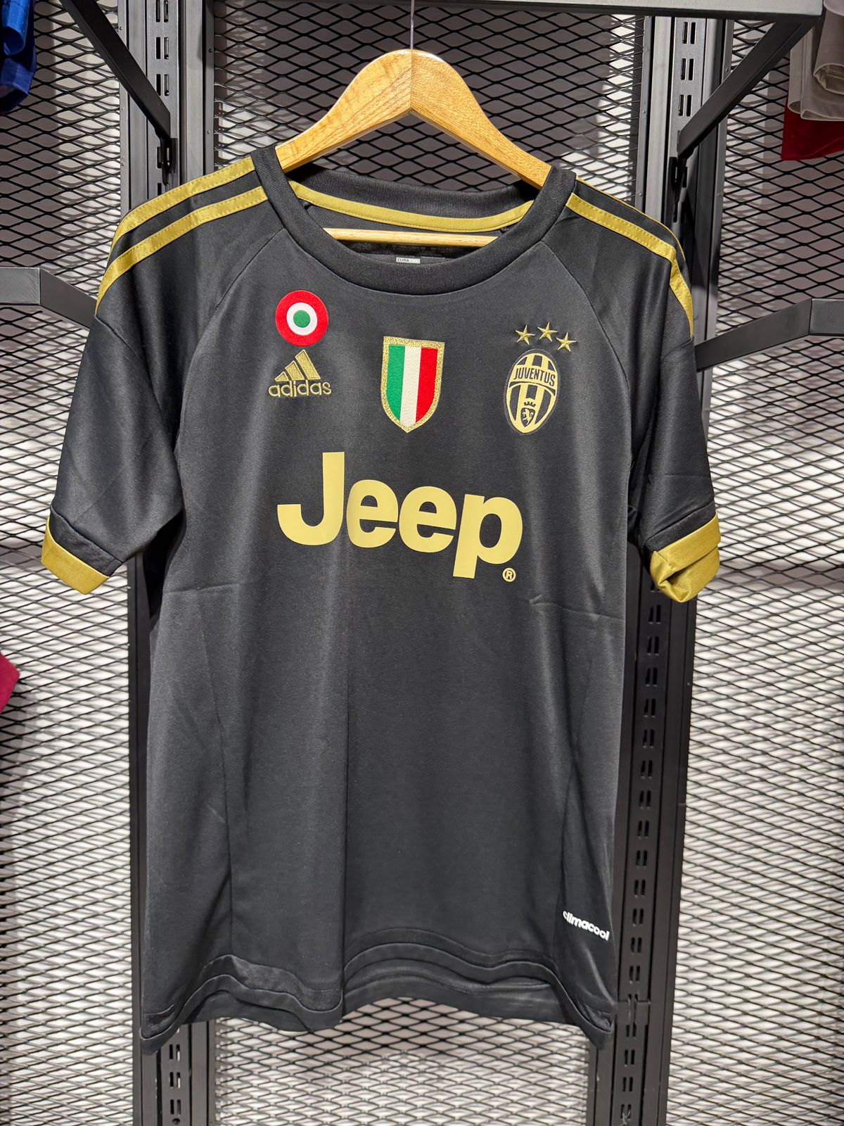 Juventus 2015/16 Third kit
