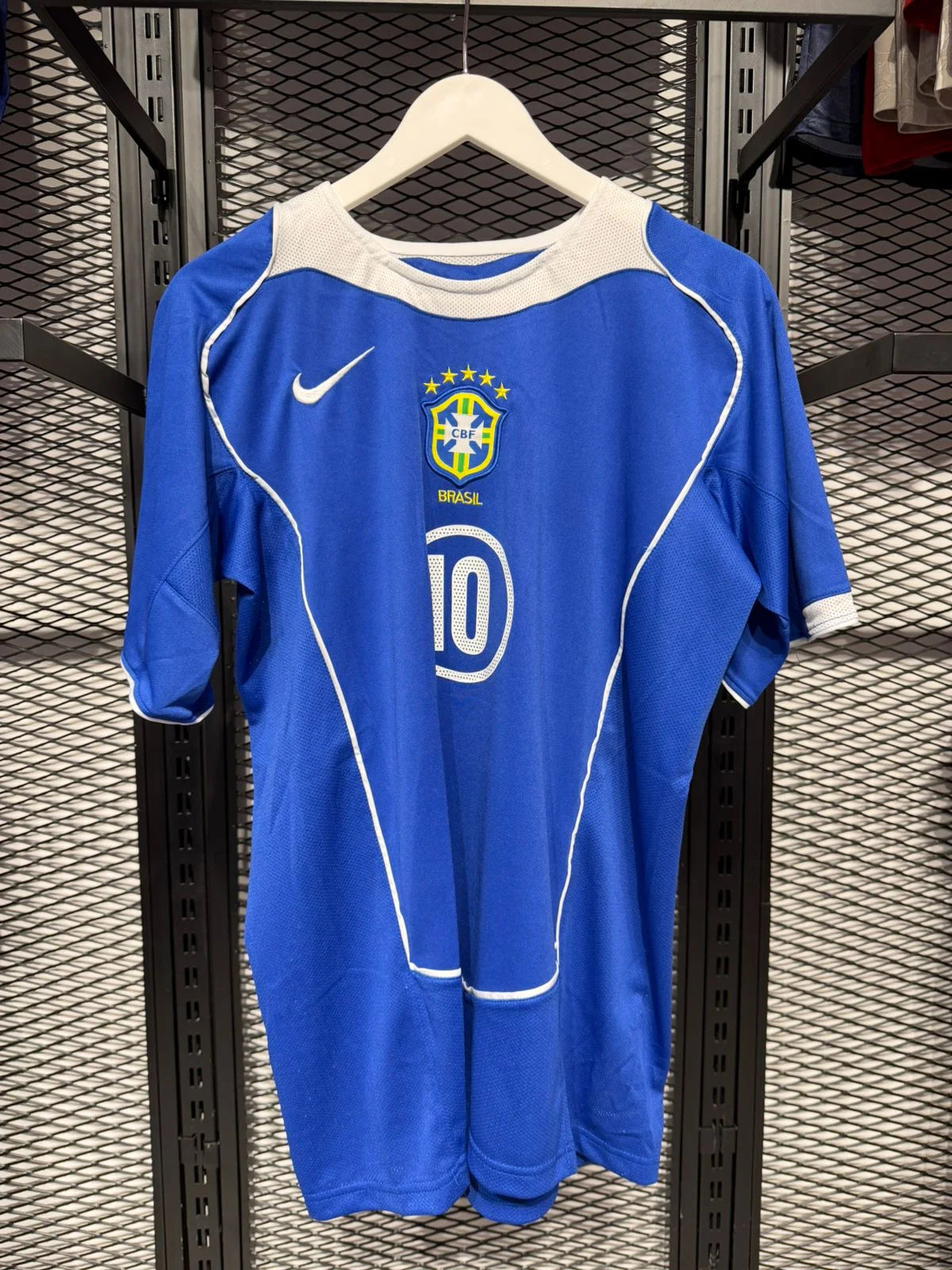 2004-06 Brazil Away Shirt Ronaldinho 10