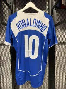 2004-06 Brazil Away Shirt Ronaldinho 10