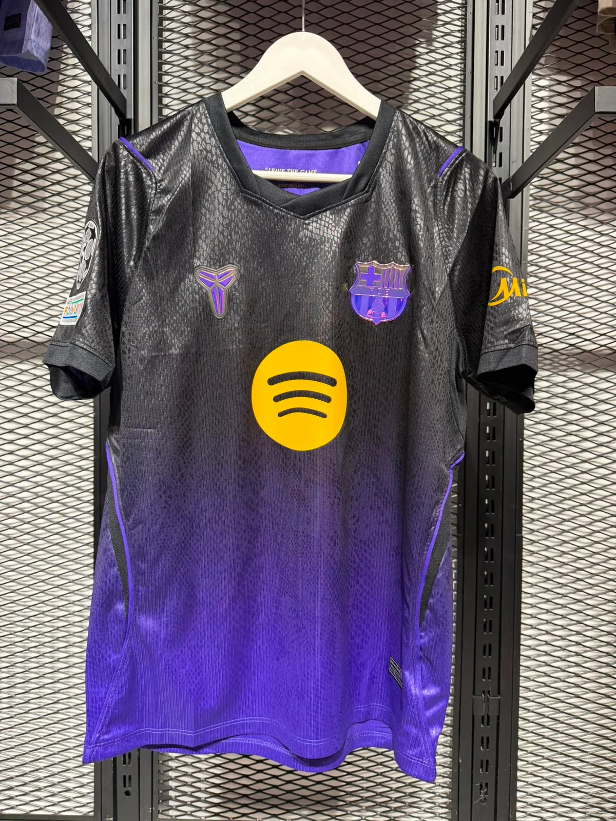 Barcelona away 26/27